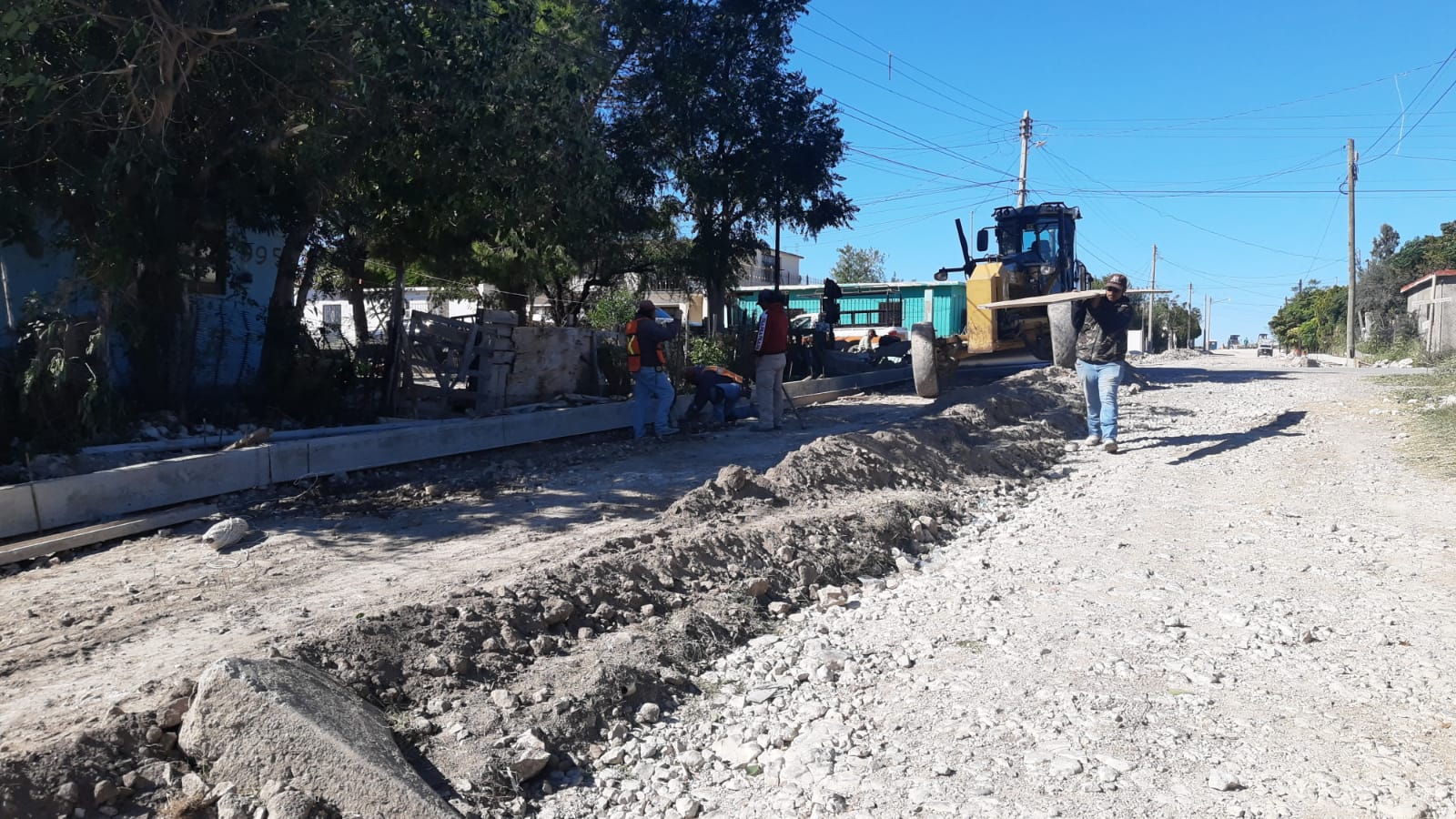 Supervisa SIDS Acuña pavimentación y confirma comités pro obra