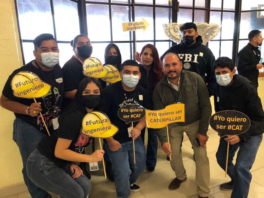 Alumnos del CONALEP Acuña participaron en foro industrial Caterpillar