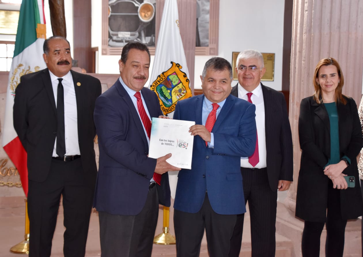 Entregan glosa del Informe al Congreso del Estado