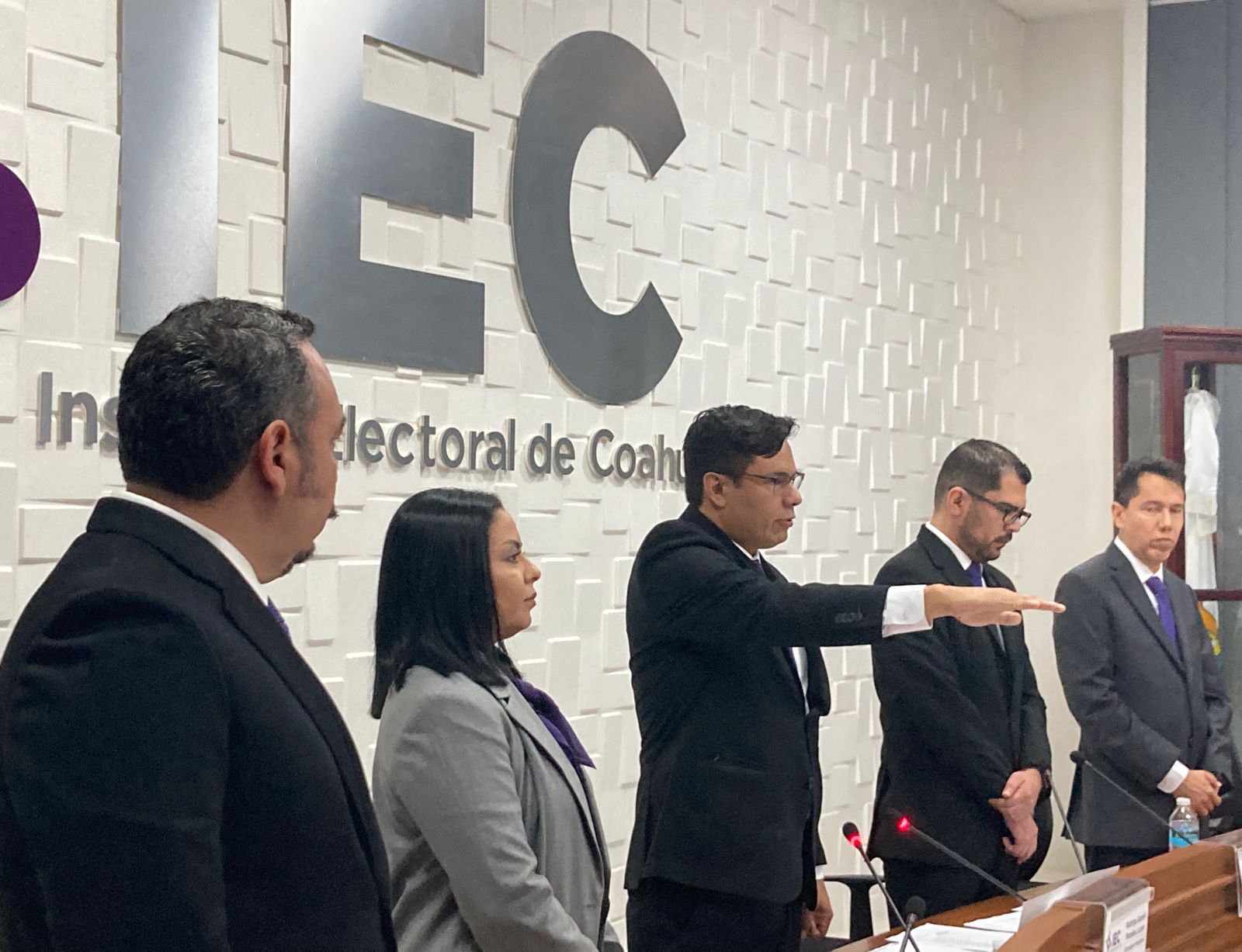 Asume Rodrigo Paredes presidencia del IEC
