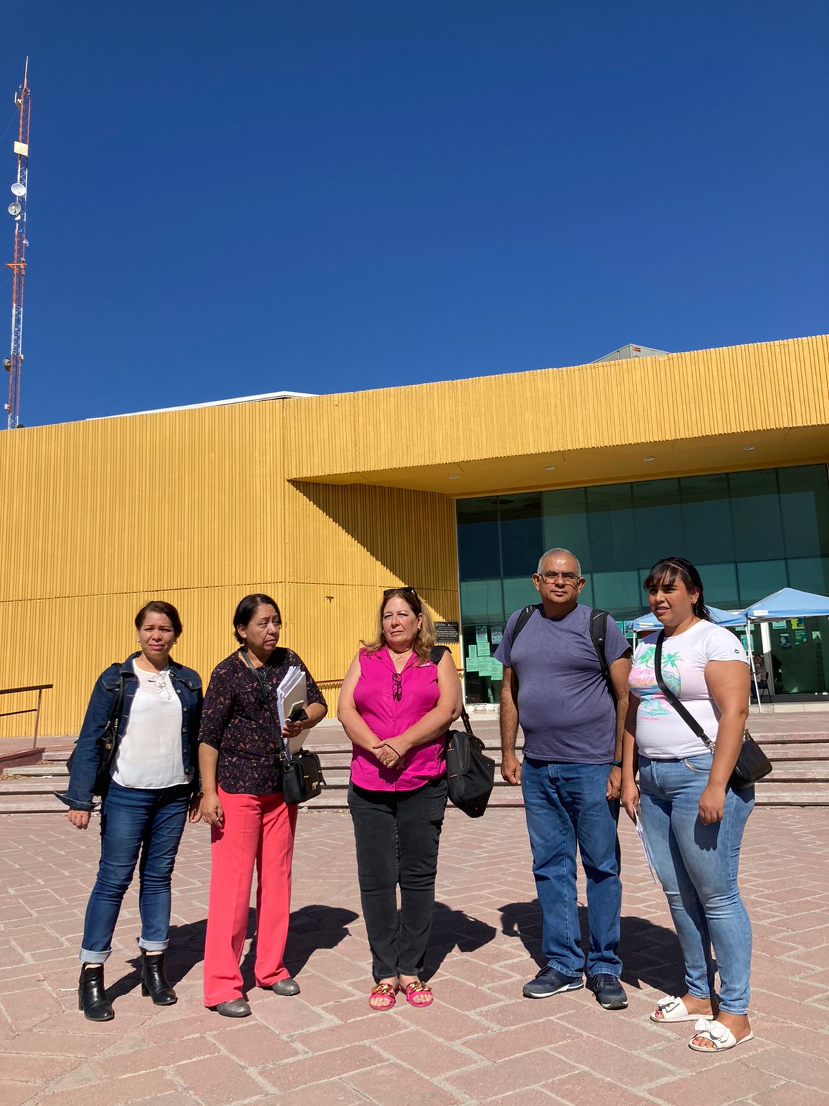 Exigen afectados por explosión en Santa Fe Cactus, celeridad de reparación del daño en sus viviendas