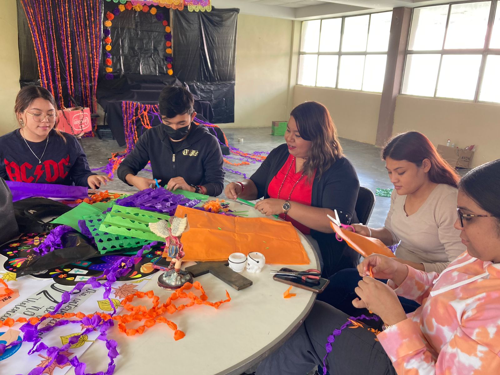 Instala DIF Coahuila altares en comedores comunitarios