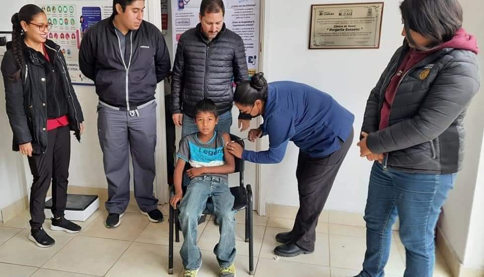 Llevan brigada de salud a la comunidad de los Negros Masccogos
