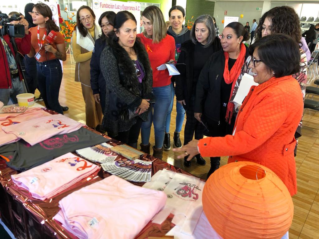 Realizan Mercadito “Liberando Sueños Dormidos” para empoderar a las mujeres