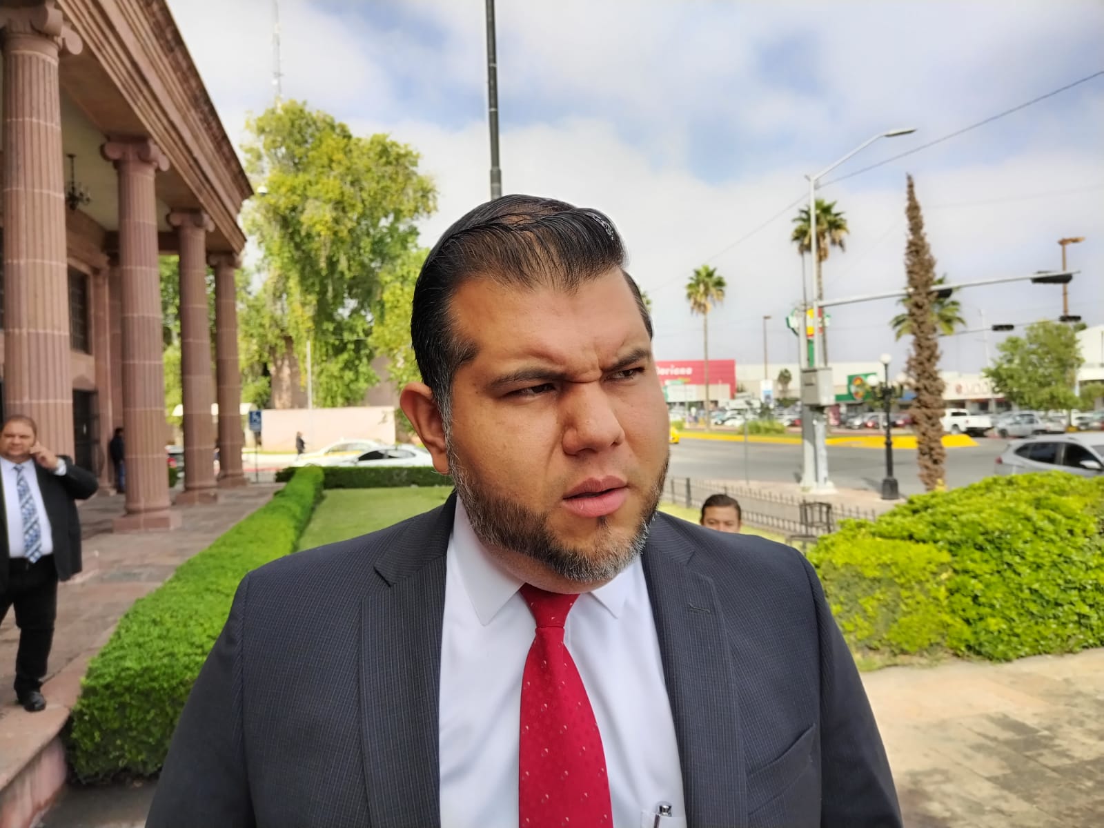 Notifican a panteones por presentar situaciones de riesgo