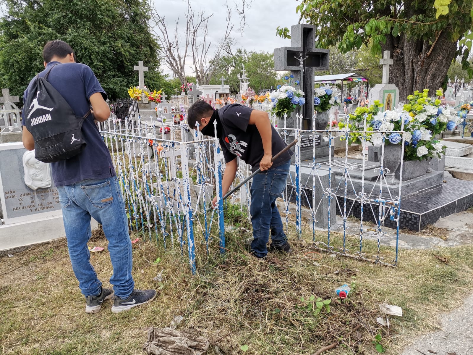 Todo listo para recibir a visitantes en panteón de Piedras Negras