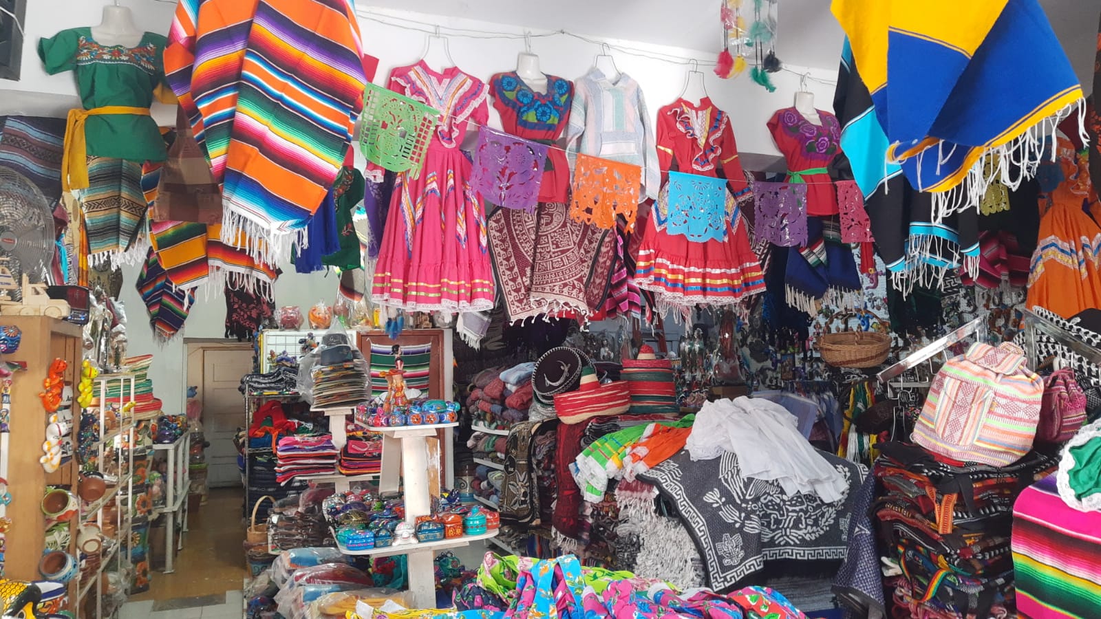 No repuntan ventas para celebraciones revolucionarias
