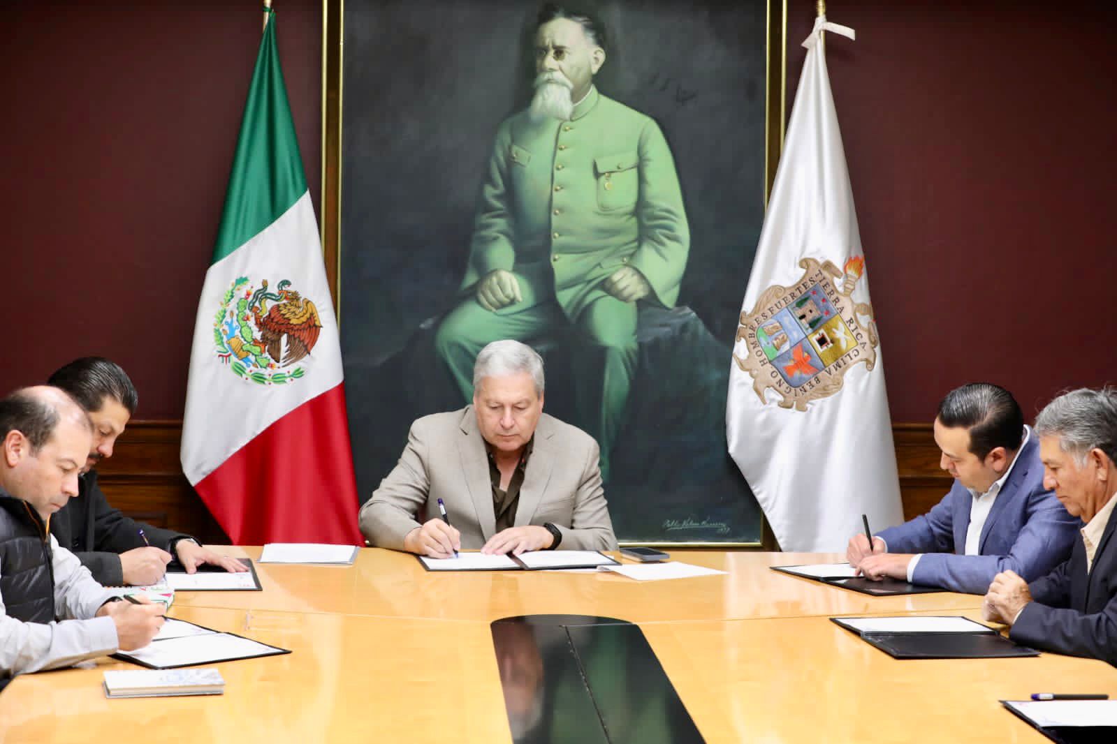 Fortalece alianza Chema Fraustro con la Cámara de la Construcción