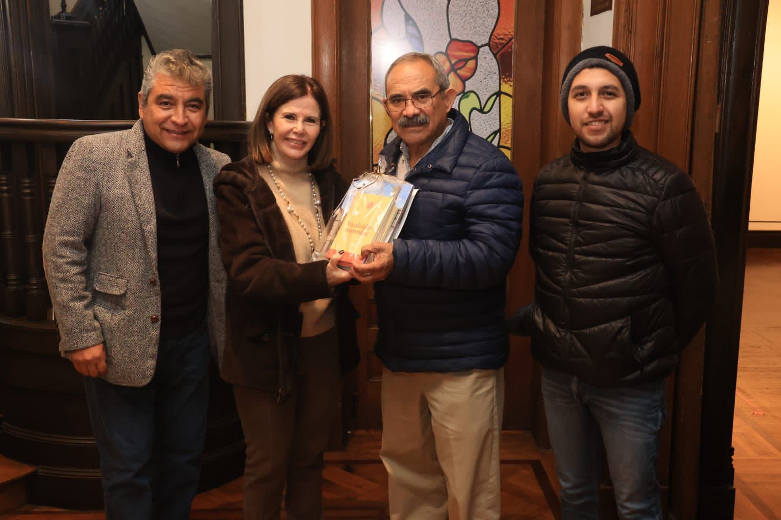 Llevan colección “Letras del Desierto” a bibliotecas