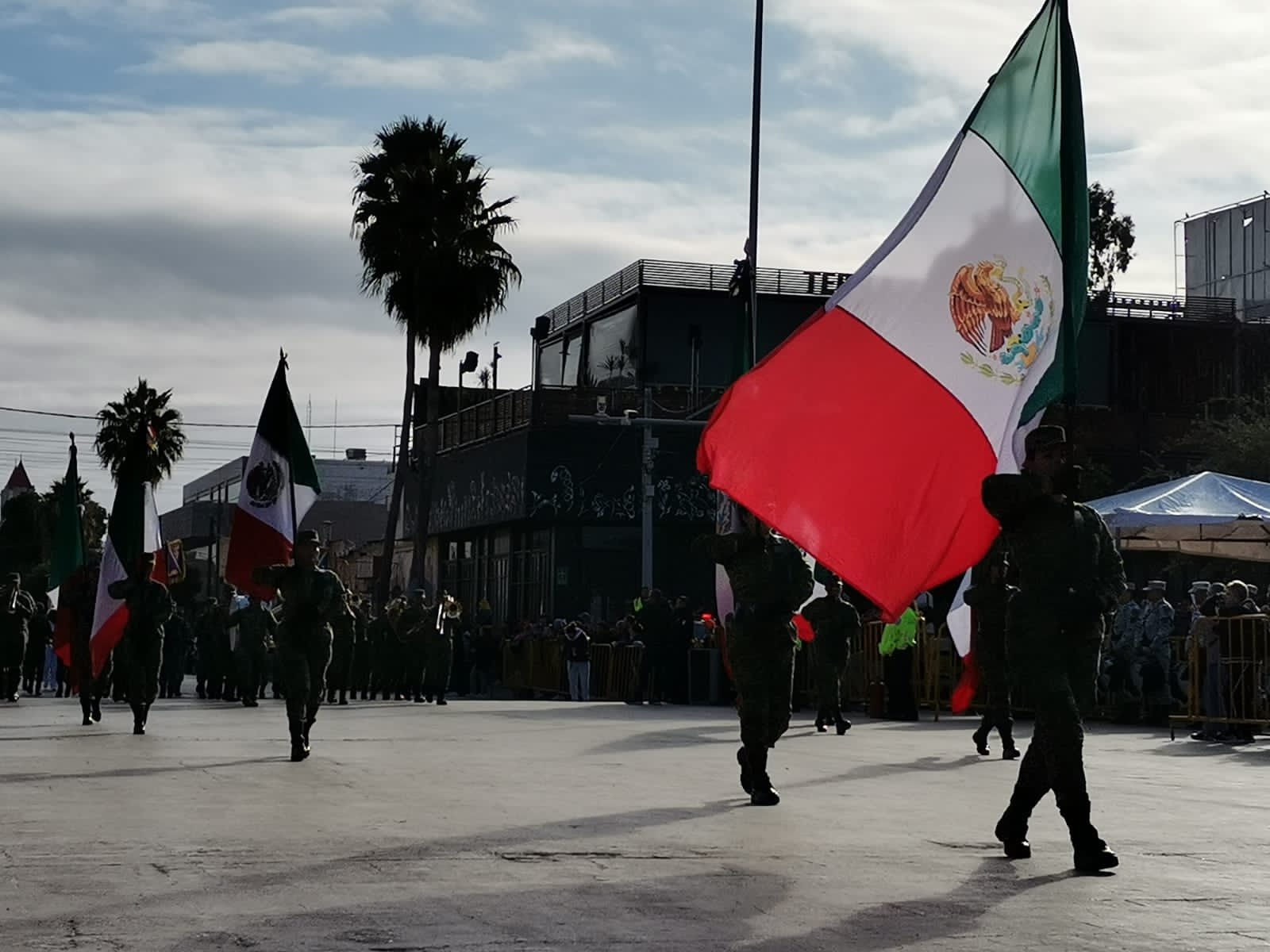 Fotogalería: Desfile conmemorativo de la Revolución en Torreón y Saltillo