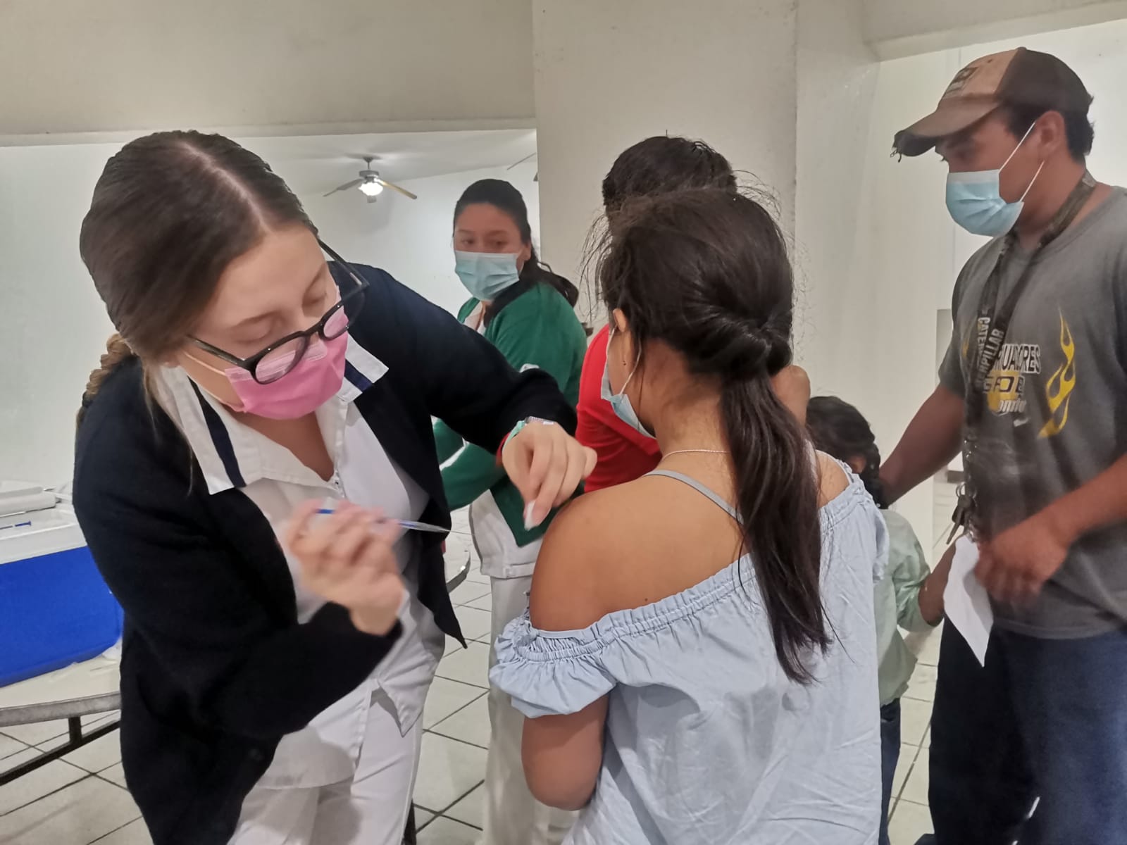 Aplican vacuna vs VPH en adolescentes en la región Norte