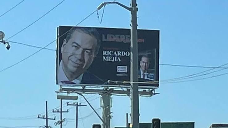 Dan 72 horas para retirar espectaculares de las campañas anticipadas