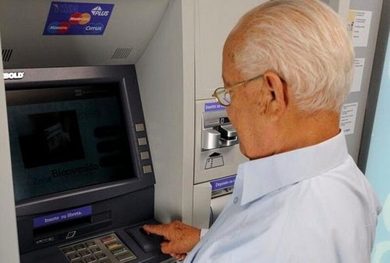Advierten por fraudes en cajeros automáticos
