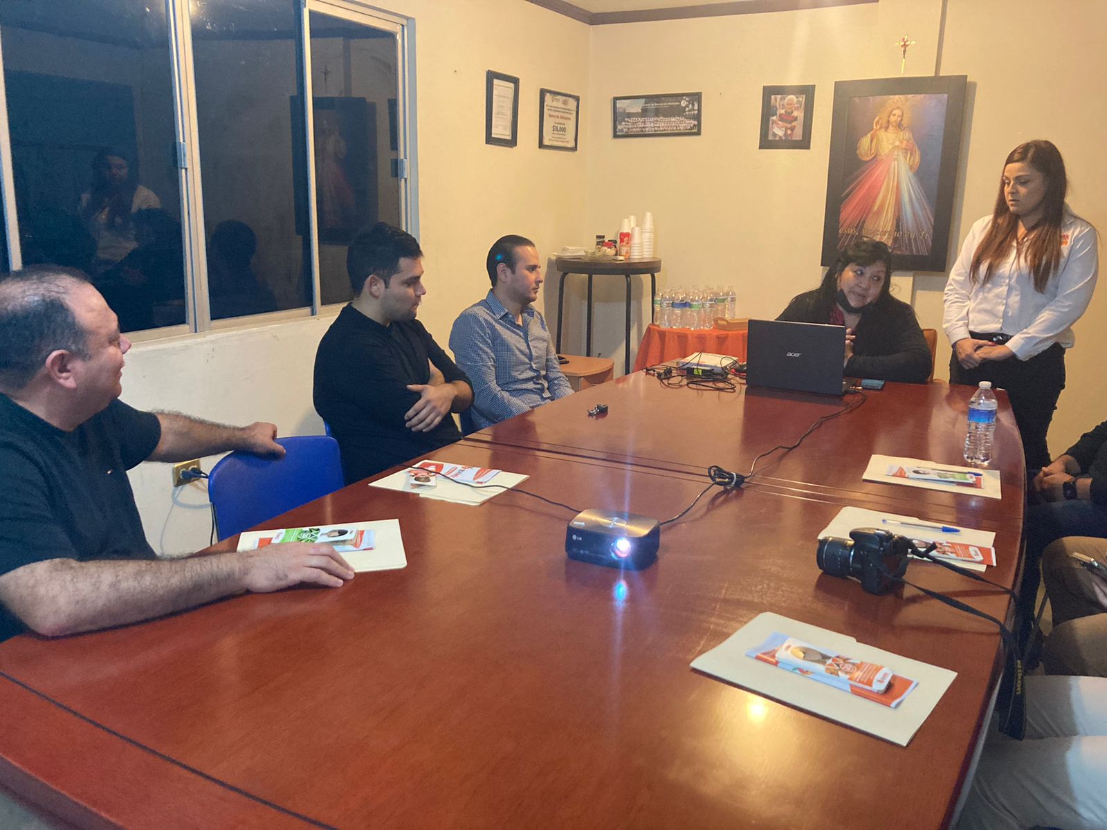 Exponen a empresarios labor del Banco de Alimentos