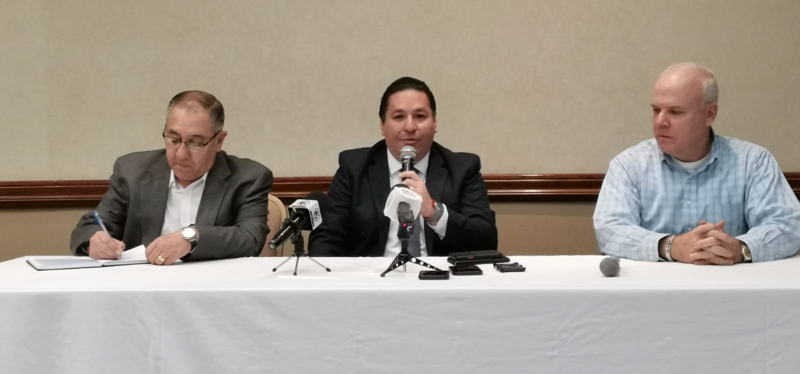 Coparmex pide más inversión y obras