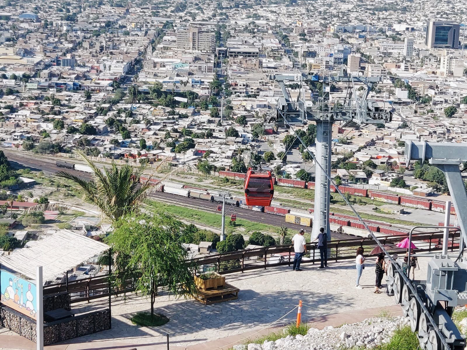 Aplaza empresa italiana entrega de nuevas góndolas al Teleférico de Torreón