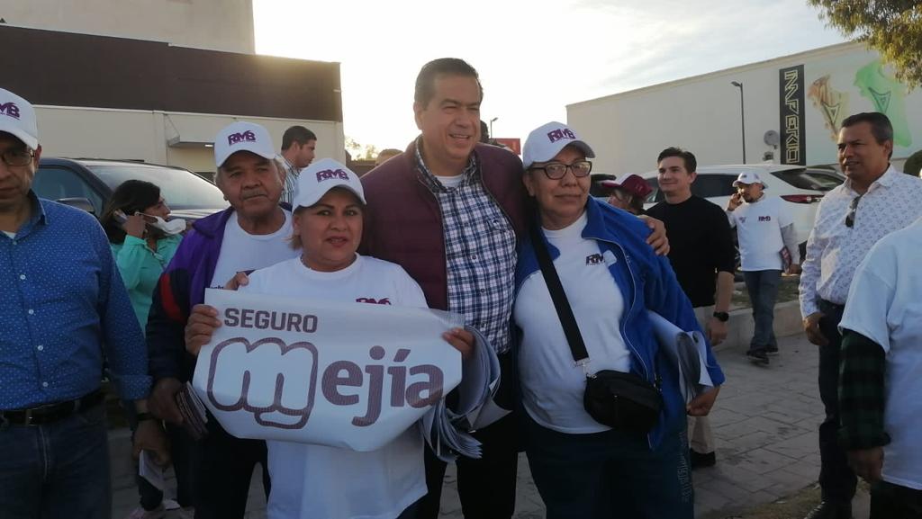 Realiza Mejía campaña abierta en Coahuila