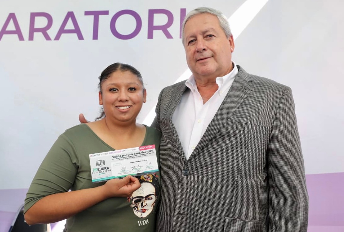 Impulsa Chema Fraustro la educación para todos