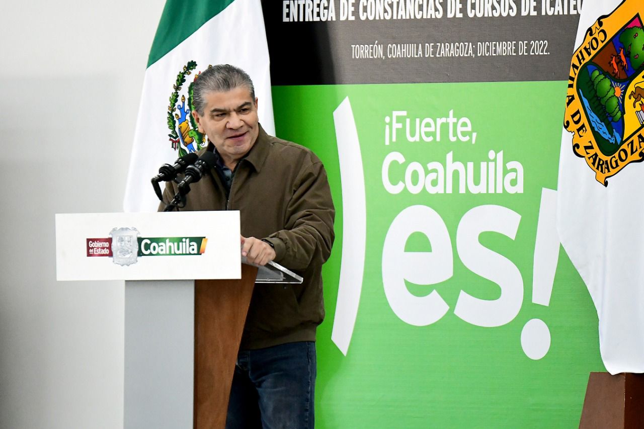 Mil 900 mujeres torreonenses se gradúan de cursos del Icatec: MARS