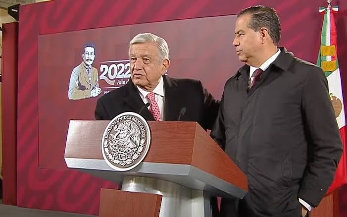 Rompe AMLO con Mejía; le pide no usar su nombre