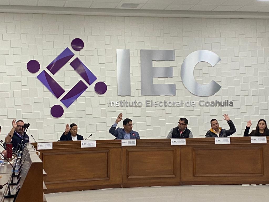 Avala el IEC pre registro de tres aspirantes independientes