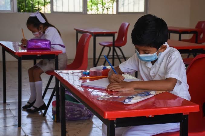 Escuelas no pueden exigir pruebas Covid: Saracho