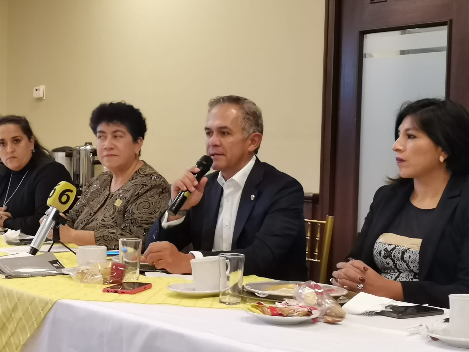 Establece gobierno de coalición compromisos para cada partido: Mancera