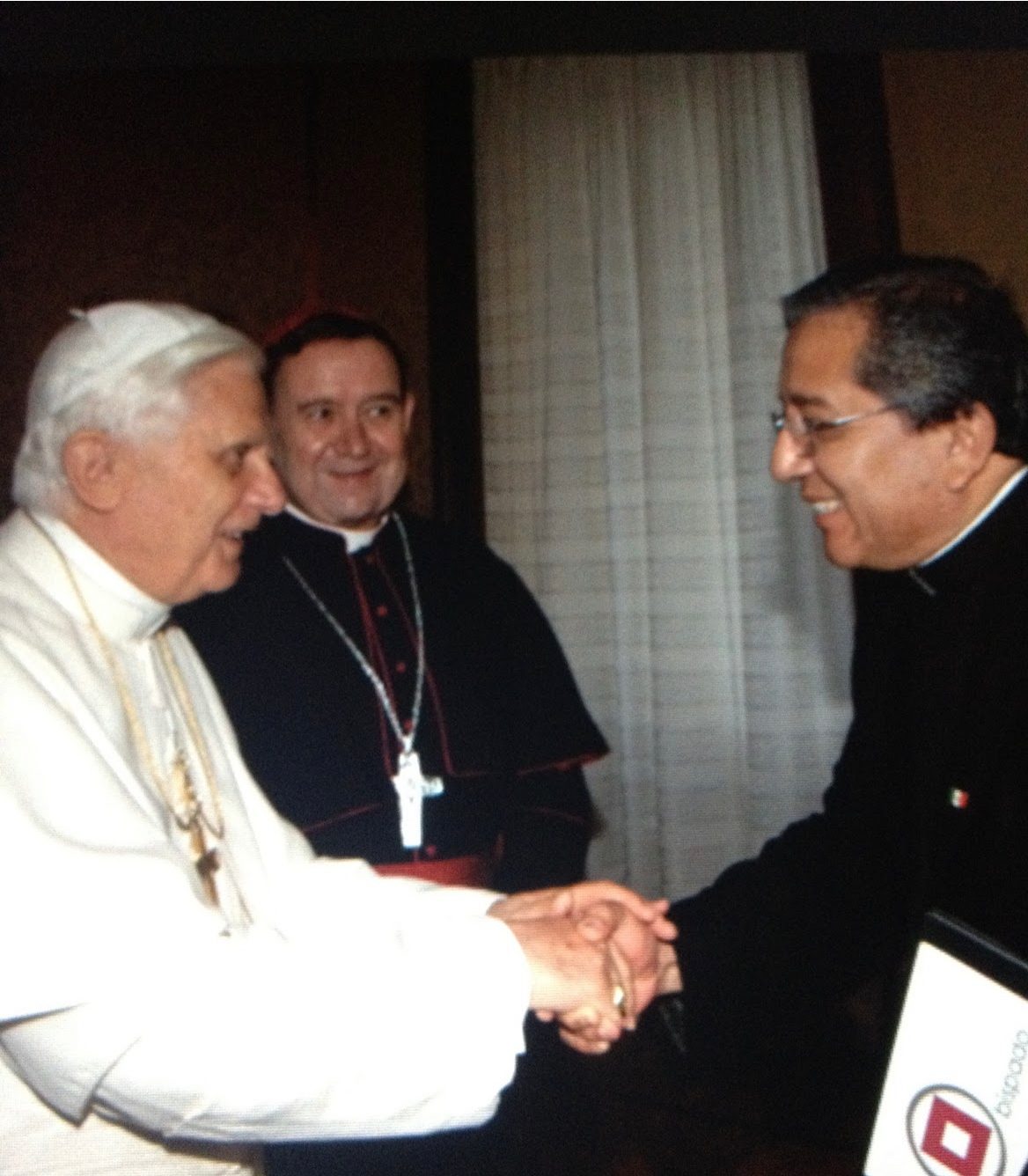 Destaca obispo de Piedras Negras labor de papa Benedicto XVI