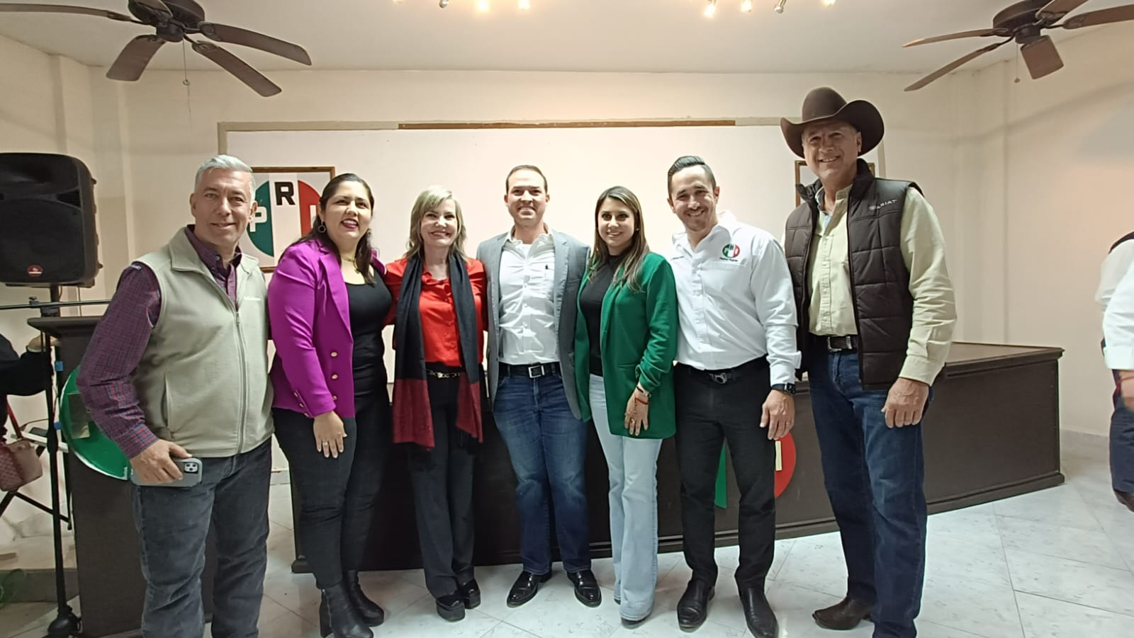 Toma protesta nuevo presidente del Instituto Político Empresarial del PRI Piedras Negras