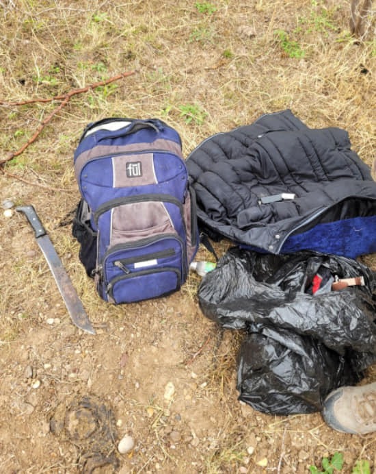 Detienen a hombre que asaltaba a migrantes con machete