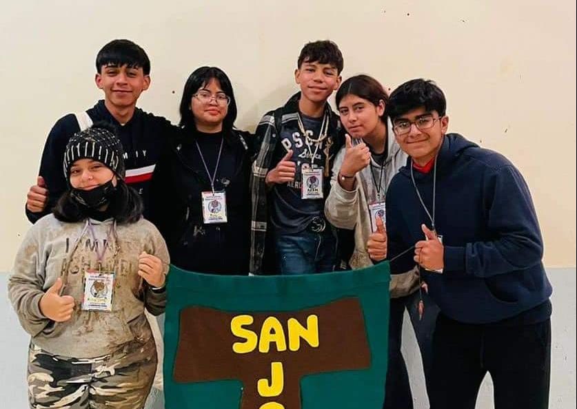Llama sacerdote católico a hacer trabajo conjunto por la juventud