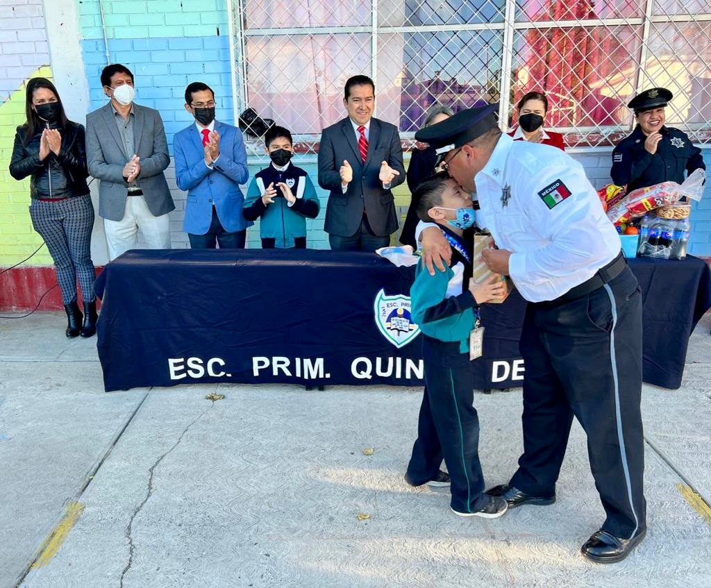 Celebran en 16 escuelas el Día del Policía Saltillense