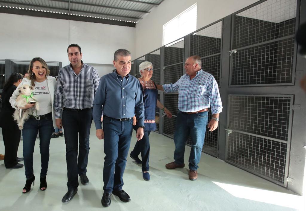 Reconoce Coahuila la labor del rescatista y protector animal en su día