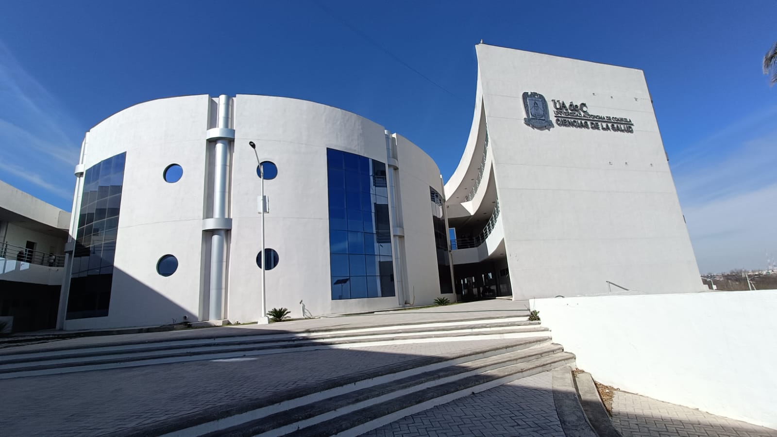 Regresan a clases presenciales alumnos de Medicina