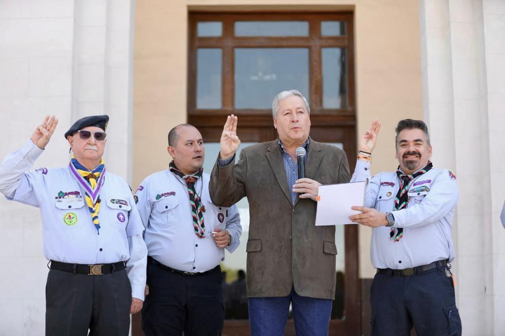 Destaca Chema Fraustro trabajo de los Scouts en Saltillo