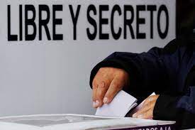Plan B pone en riesgo elección presidencial: INE