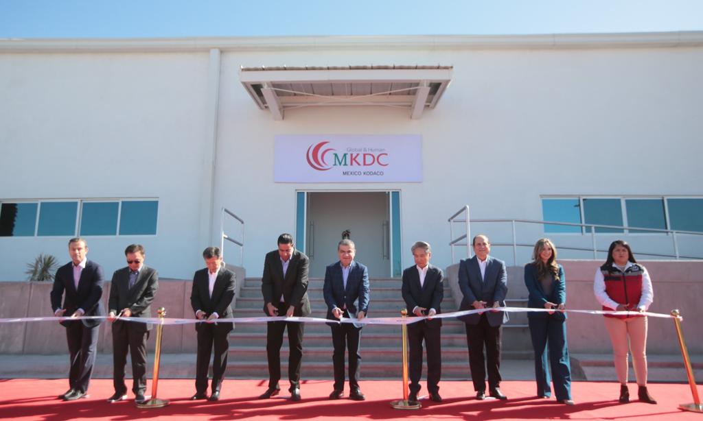 Inauguran Miguel Riquelme y José María Morales nueva planta de MKDC