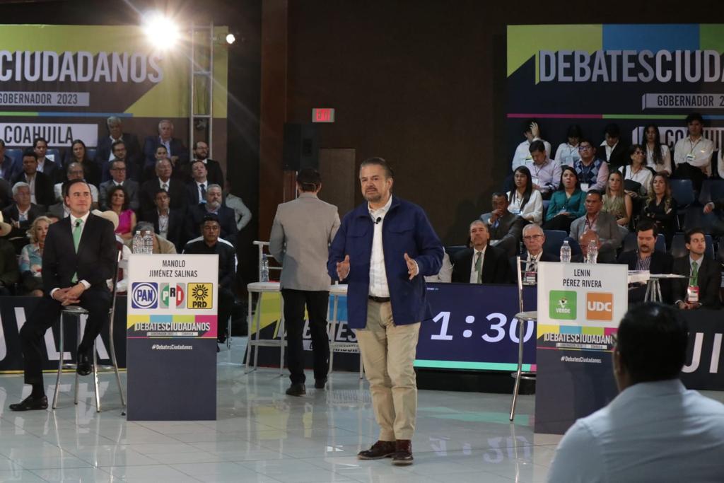 Llama Lenin a una reflexión profunda 