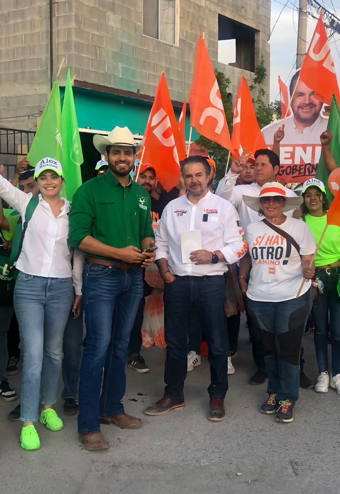 Promete Lenin Pérez tratamiento oncológico para niños con cáncer