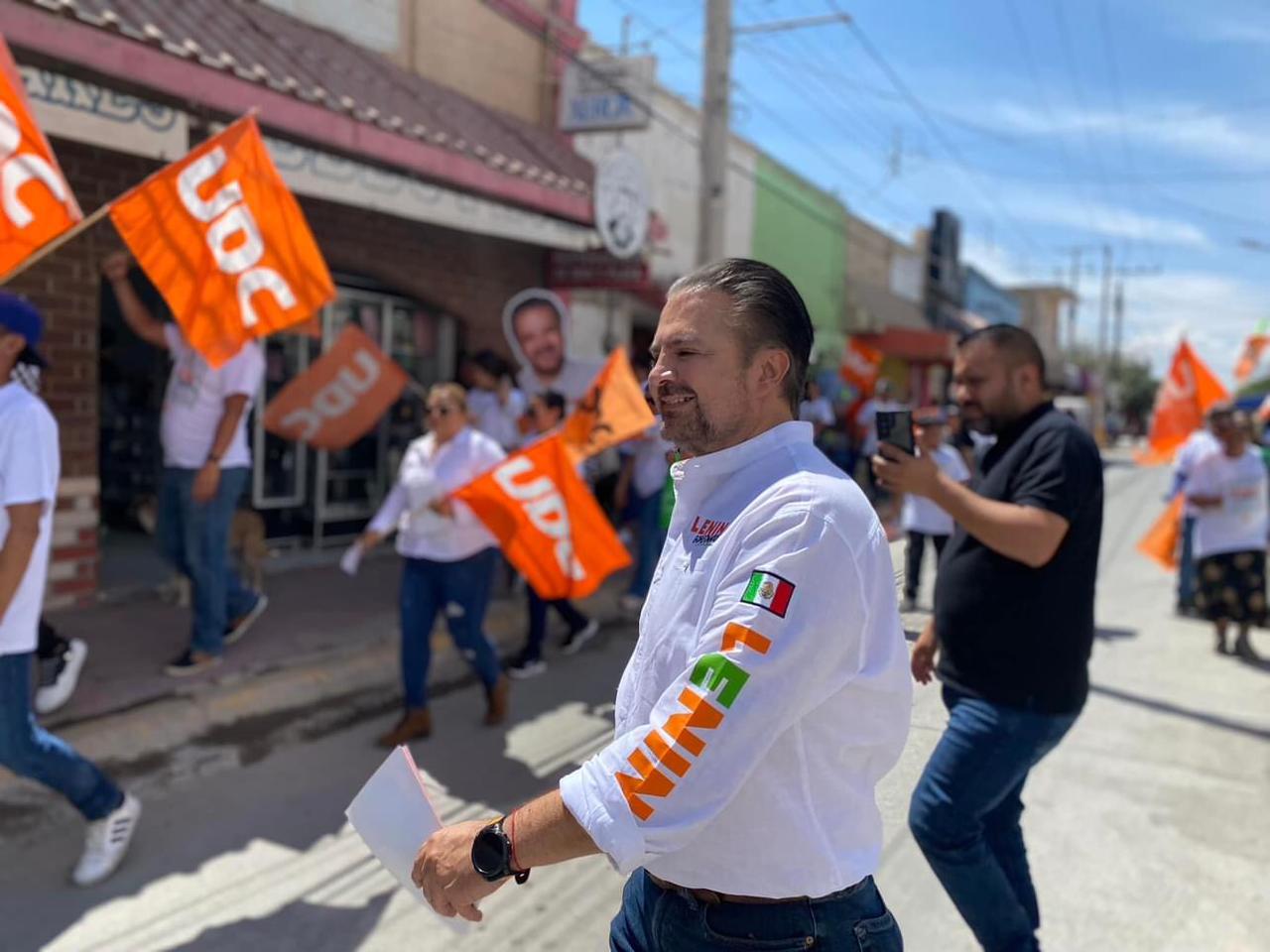 Lleva Lenin su propuesta de gobierno a Torreón y Matamoros