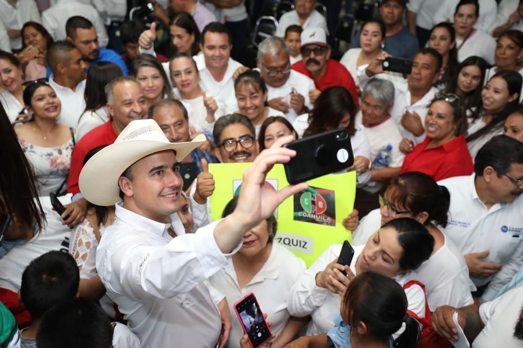 Inicia Manolo recorrido por todas las regiones de Coahuila