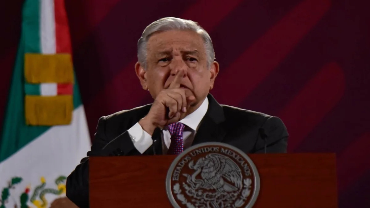 Marca clara distancia AMLO de Mejía