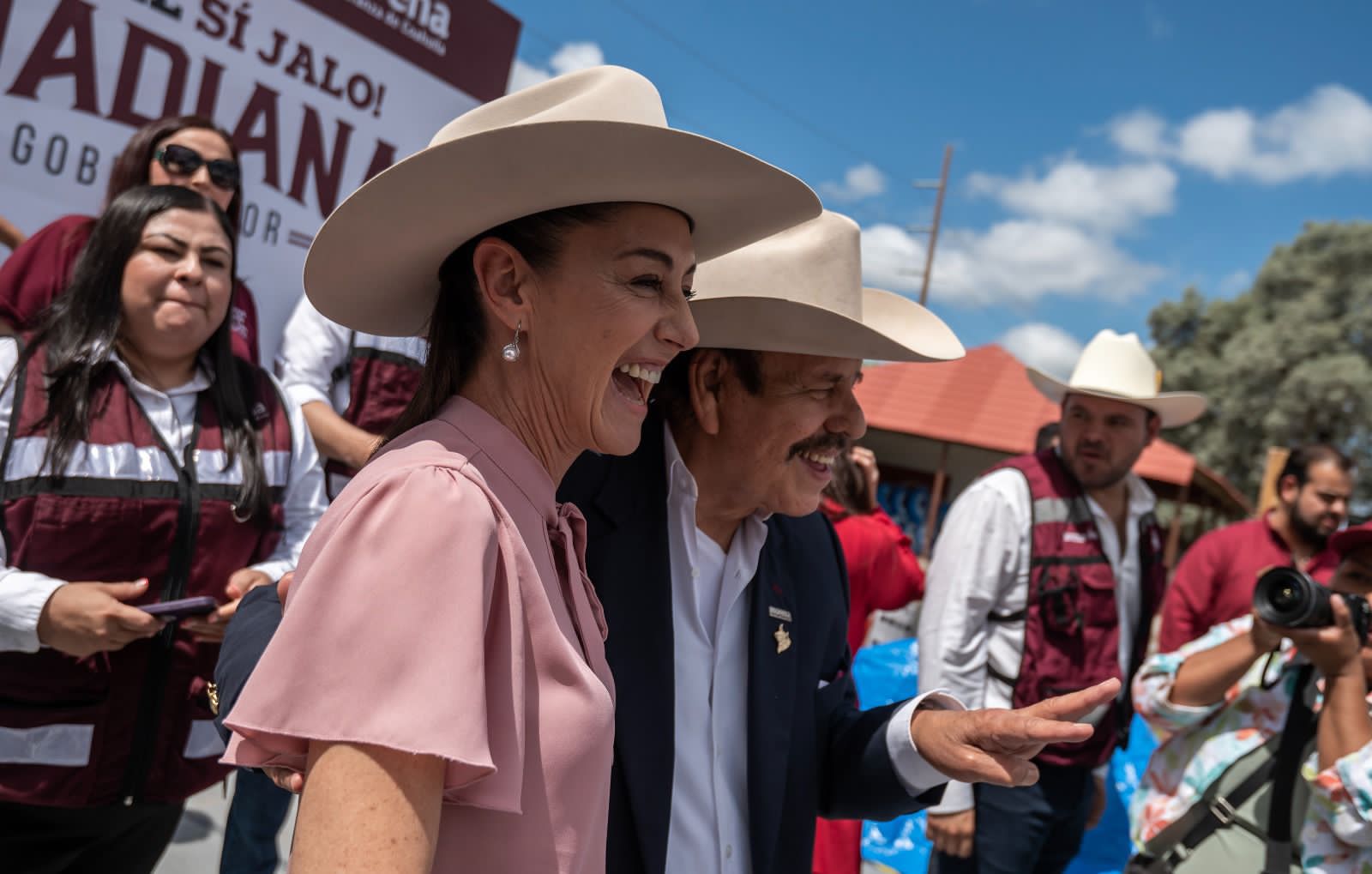Acompaña Claudia Sheinbaum a Guadiana en Torreón 