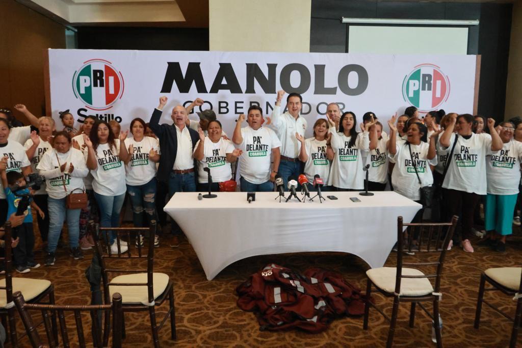 Renuncian a Morena para seguir proyecto de Manolo.