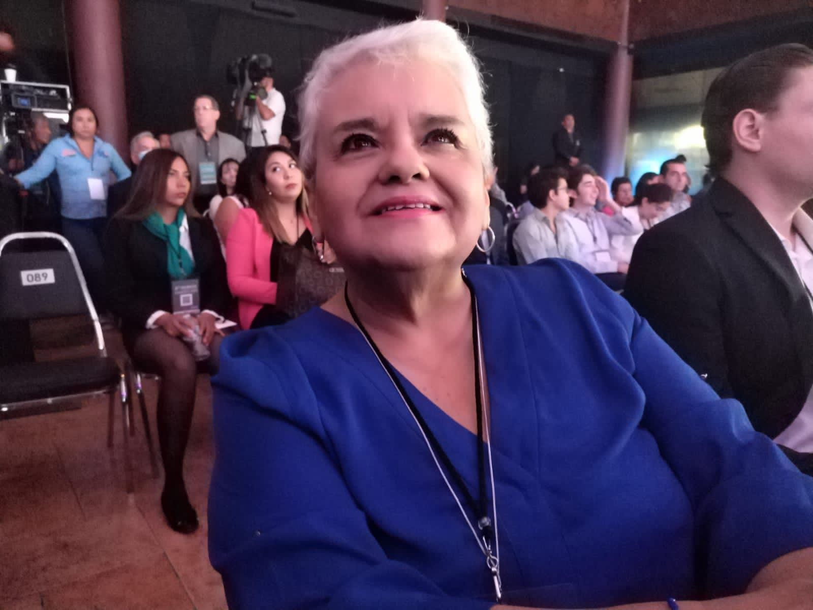 Debe haber más debates en el futuro: Esther Quintana