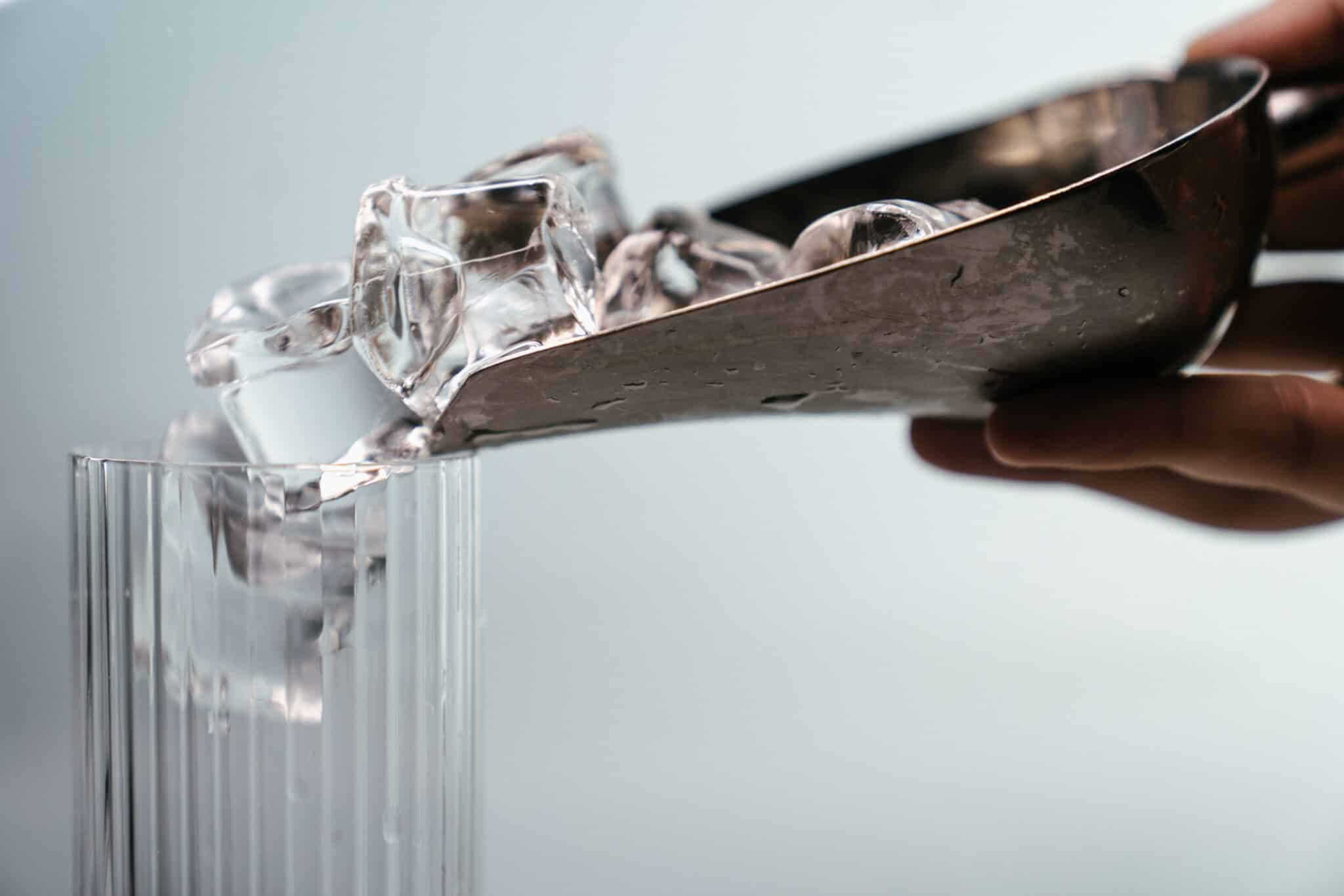 Sufren bares por falta de hielo 