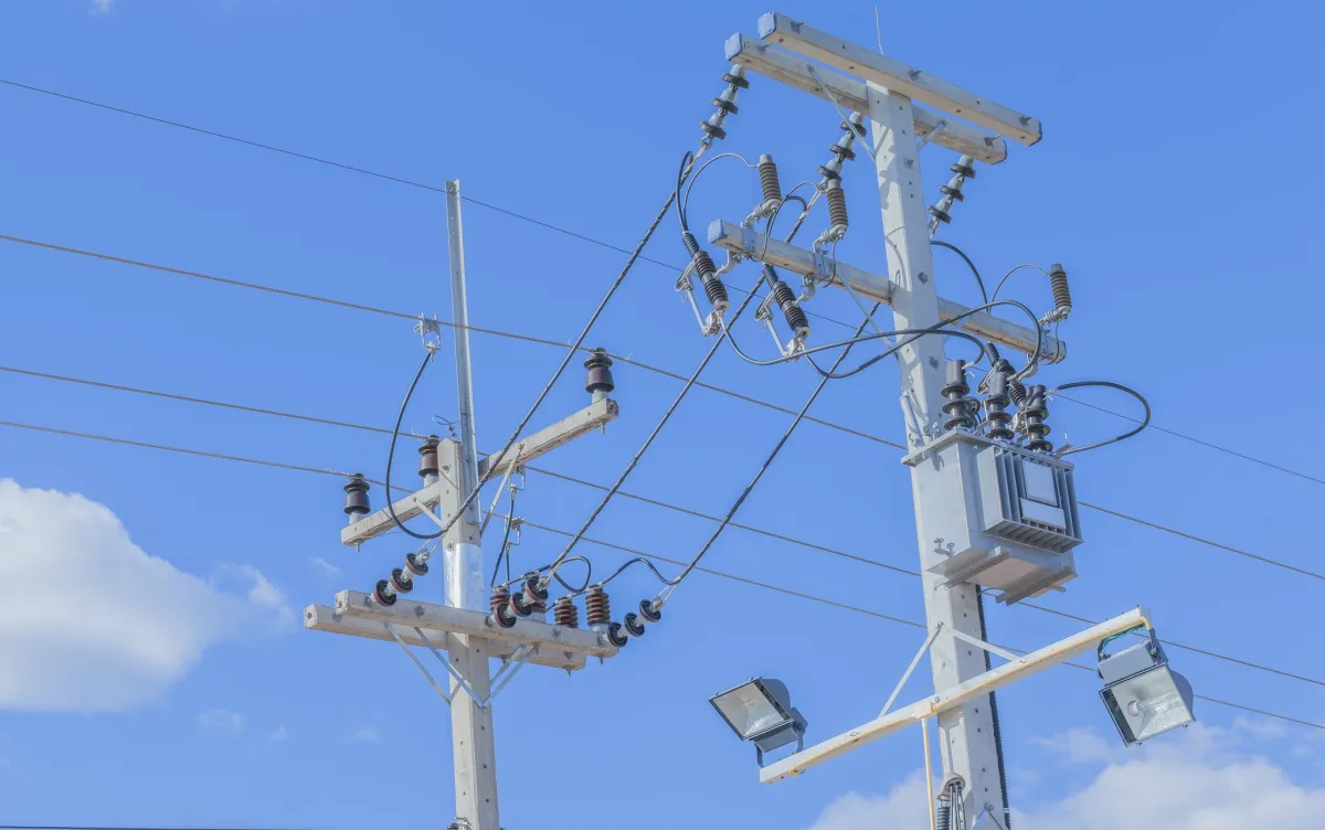 Se lleva CFE transformadores de Saltillo a Monterrey