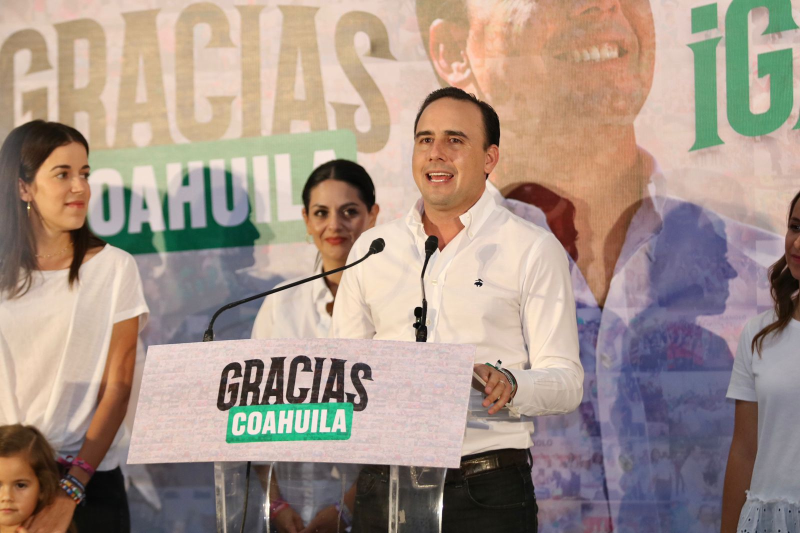 Rompe Manolo récord de votación