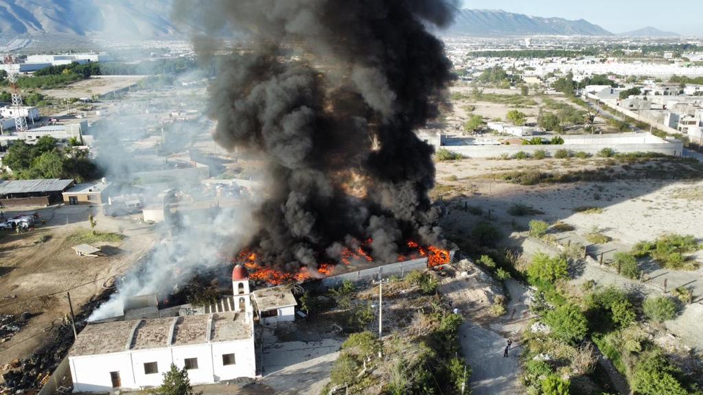 Se incendia recicladora clandestina 