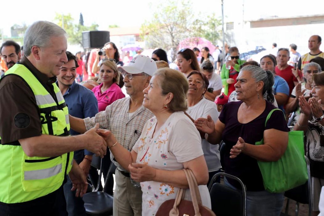 Con Chema Fraustro se fortalecen los centros comunitarios